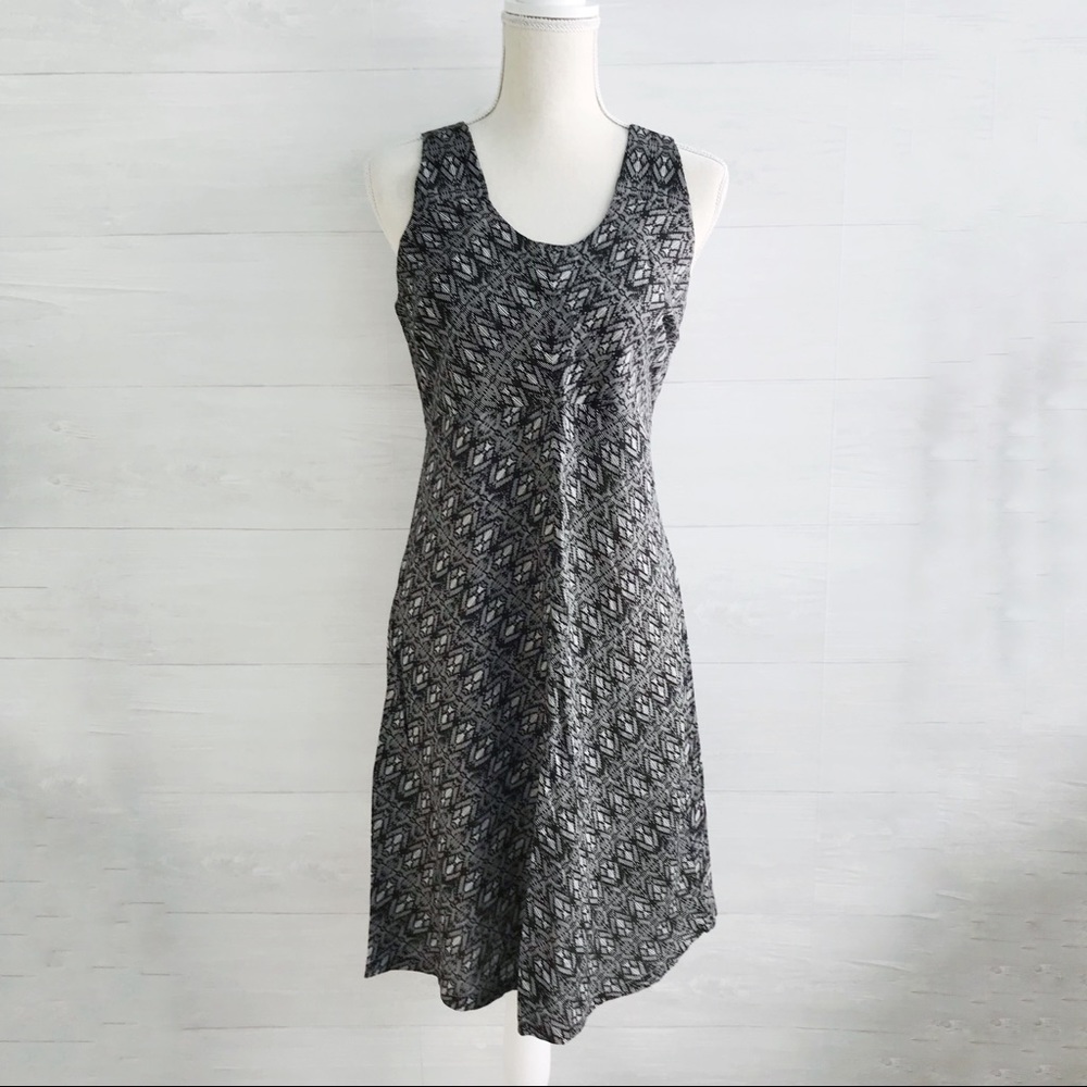 {Aventura} Delaney Dress, M
